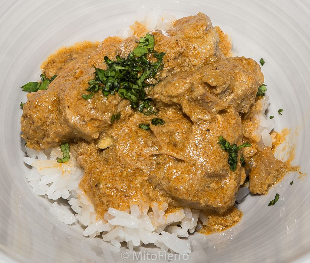 Curry de Lechazo con arroz jazmín-1